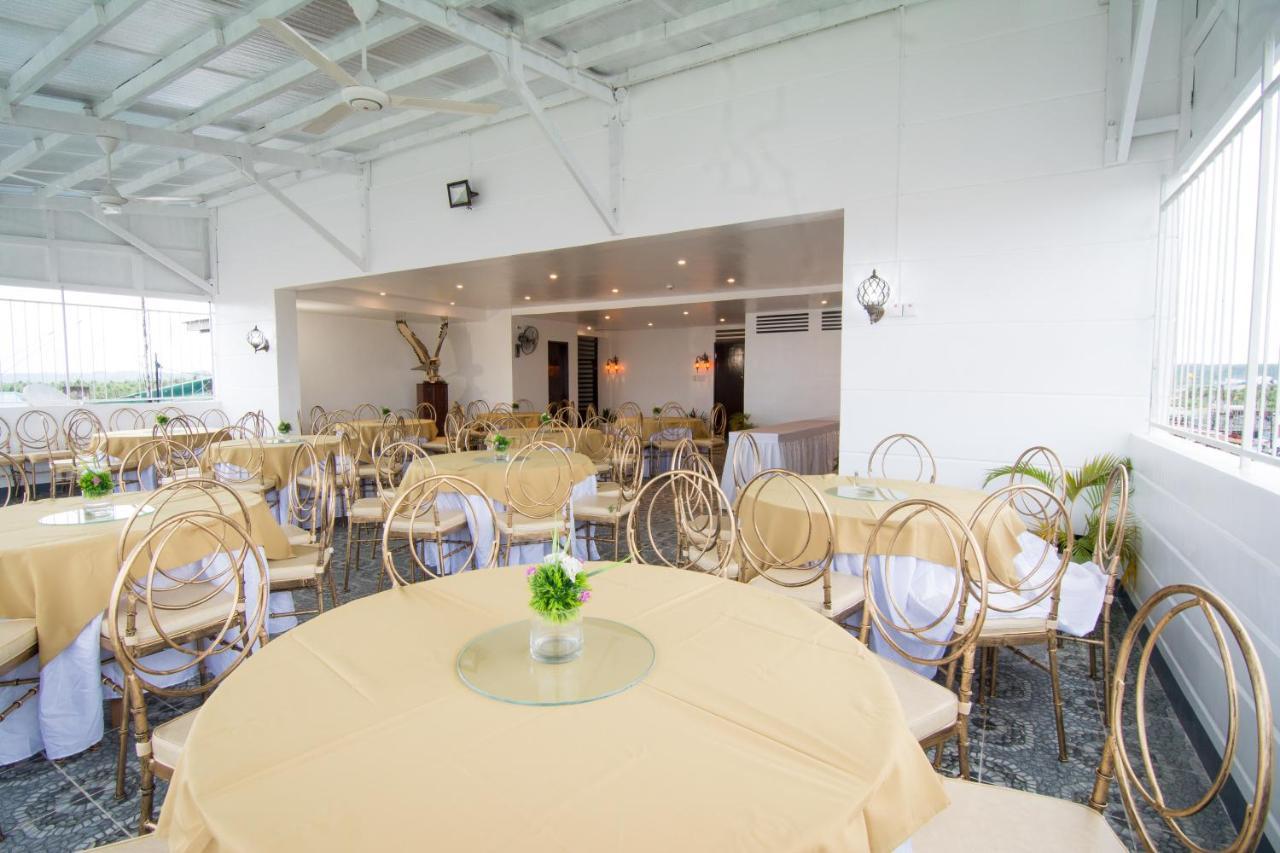 Diamond Hotel And Resto 카타르만 외부 사진
