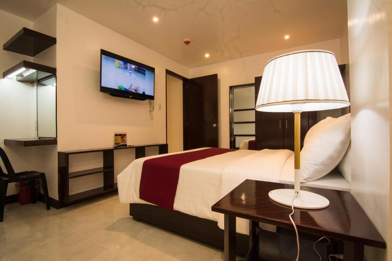 Diamond Hotel And Resto 카타르만 외부 사진